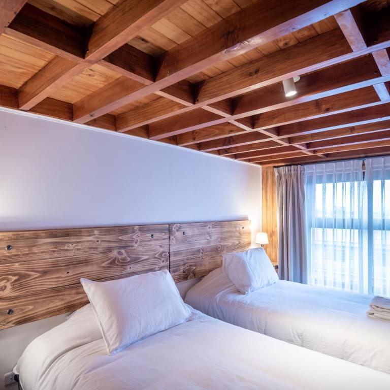 HOTEL VOLKANICO - Habitación Doble con baño privado - 2 camas - 5