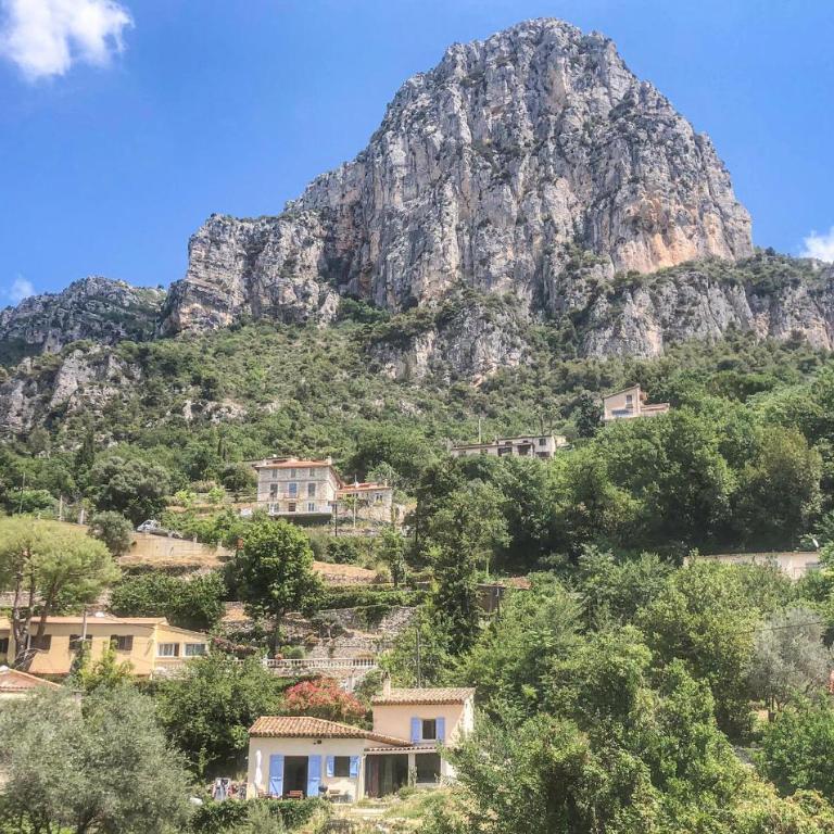 Charmante Maison De 2 Chambres À Saint-Jeannet - Maison de Vacances 2 Chambres - 34