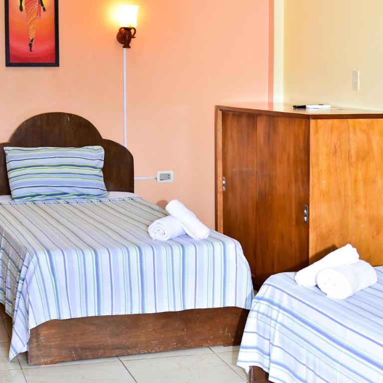 Palmas Park Hotel y Restaurant - Habitación Triple Estándar - 2