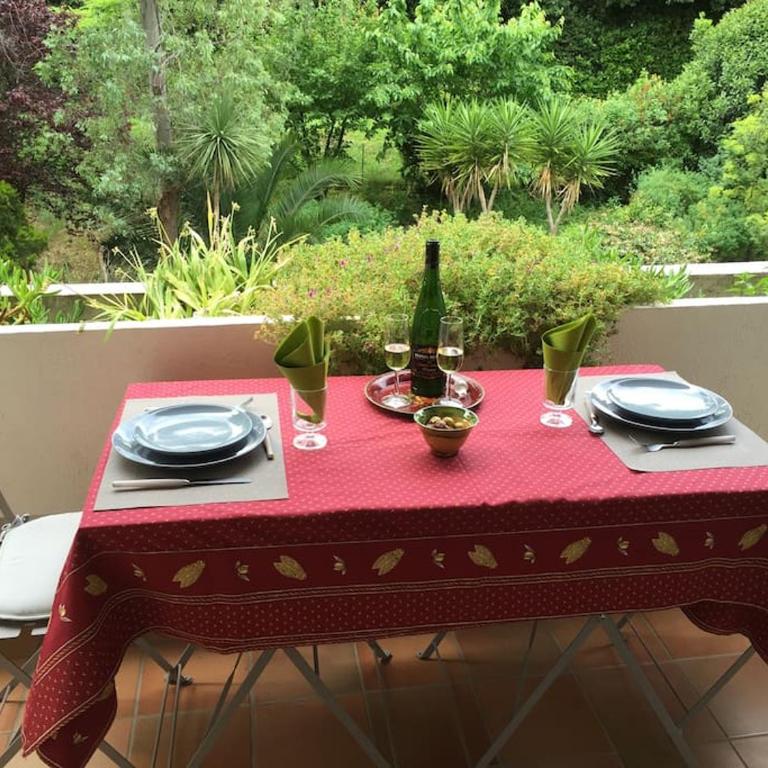 Les Collines d'Estanove, charming, bright, calm place with pool - Apartment mit Gartenblick - 22