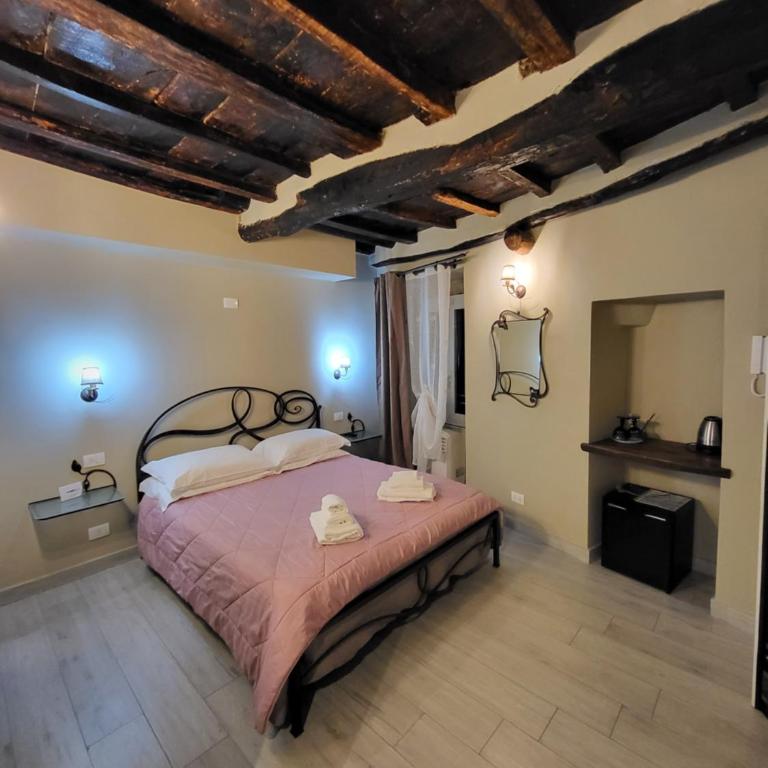 Casa D'amore - Family Room with Private Bathroom - 3