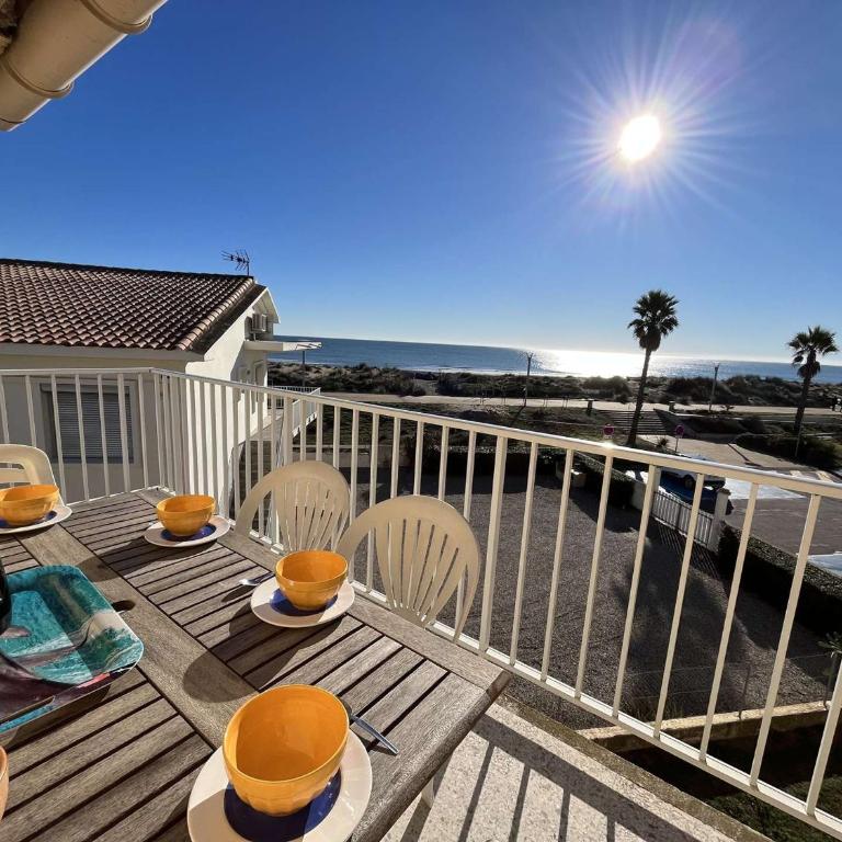 Appartement à 2 pas de la plage avec terrasse et parking - FR-1-387-186 - Appartamento - 2