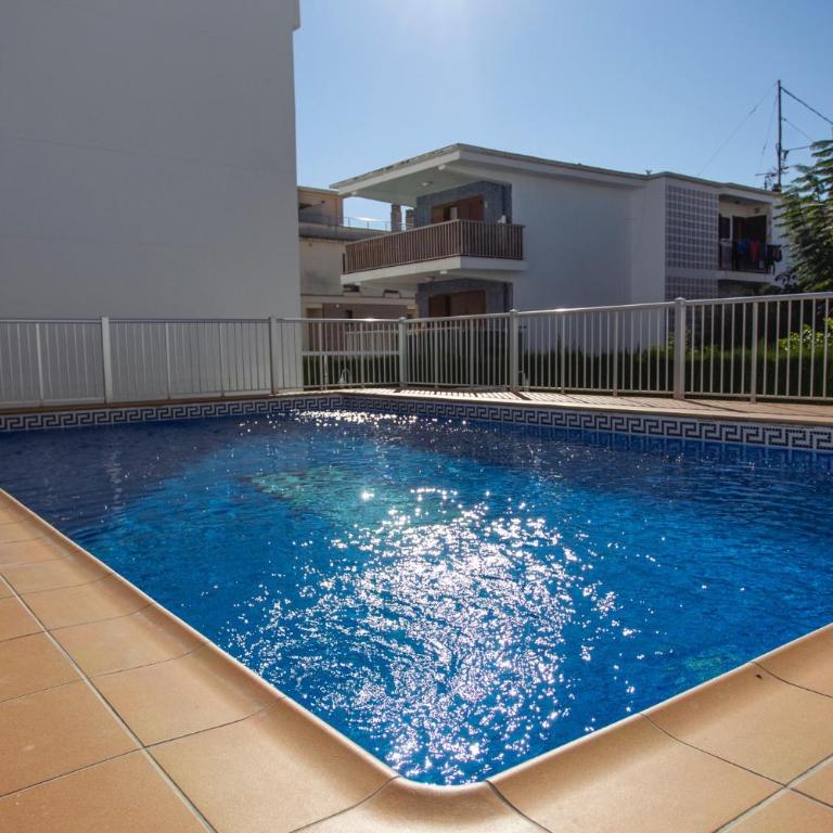 Apartamento a 50 metros de la playa, Luminoso y acogedor - Apartamento de 2 dormitorios - 30