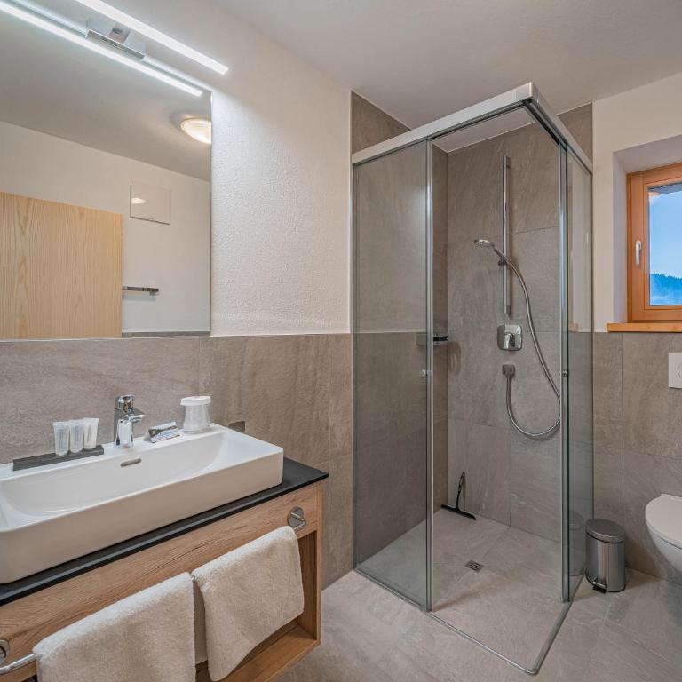 Appartements Andrea Cäciel - Alpline Appartements KG - Apartment mit Balkon - 9