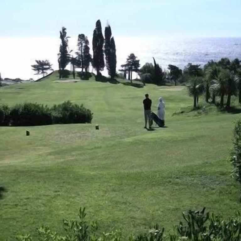 AGAY, Cap Esterel, magnifique vue mer panoramique et Esterel, terrasse, piscines, parking, dernier étage, 3 étoiles - Appartamento con 1 Camera da Letto - 31