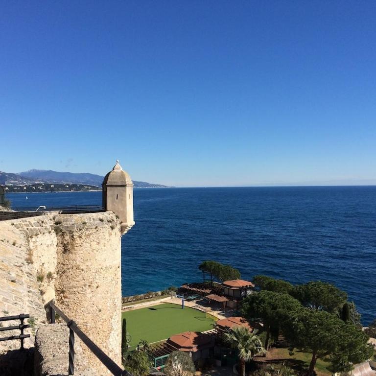 AGAY, Cap Esterel, magnifique vue mer panoramique et Esterel, terrasse, piscines, parking, dernier étage, 3 étoiles - Appartamento con 1 Camera da Letto - 47