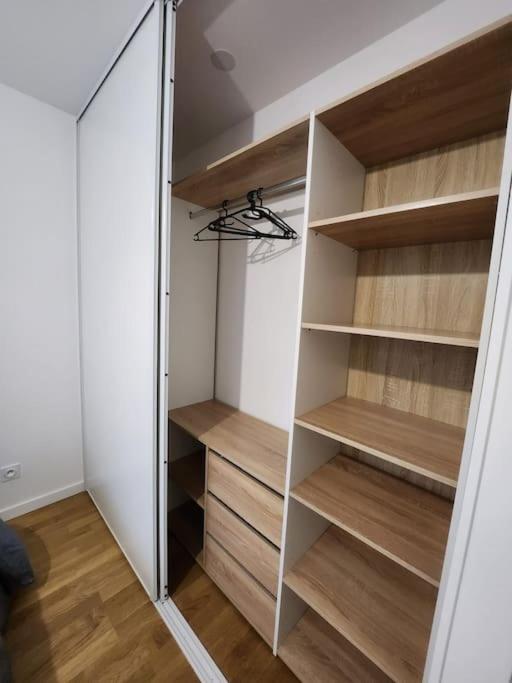 Lyon Part-Dieu superbe appartement 2 chambres - Appartement 2 Chambres - 33