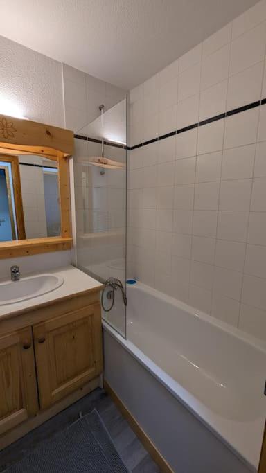 Appartement 6/8 pers à 200 m des pistes - piscine - Appartement 3 Chambres - 17
