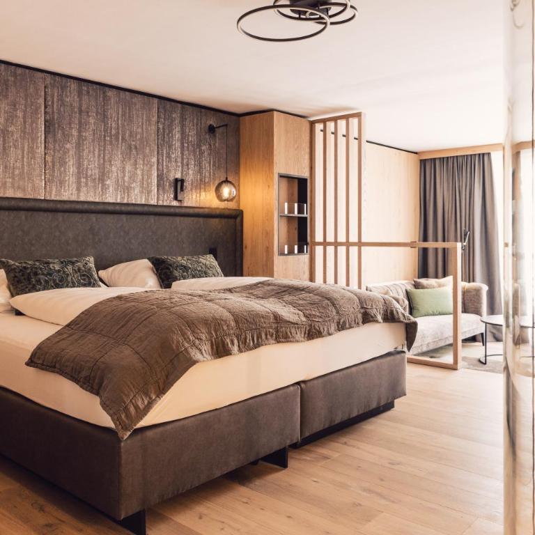 Hotel Schöne Aussicht - Junior Suite West - 2