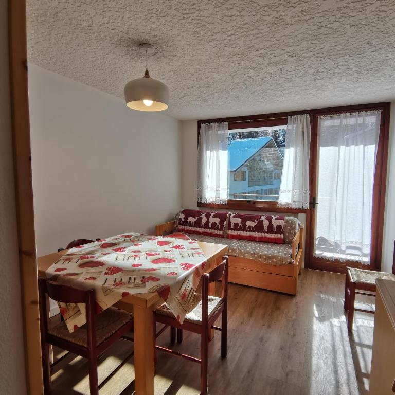 Trilocale nuovo in montagna, passeggiate e relax! - Two-Bedroom Apartment - 5