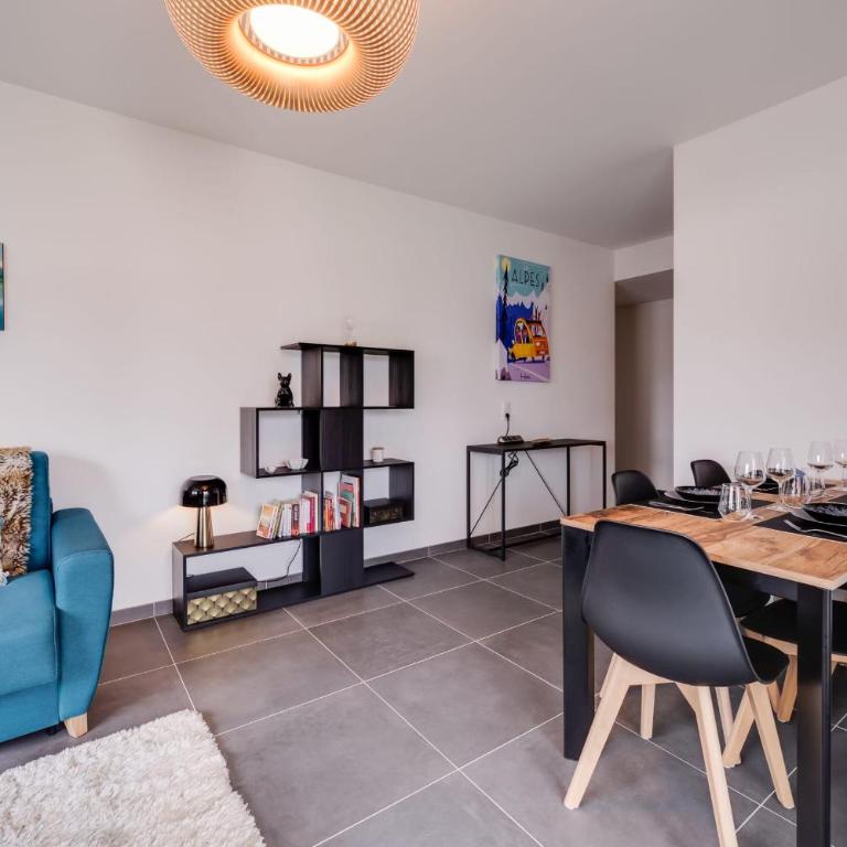 Le 305 - T3 with garage and beautiful terrace - Apartment - 3