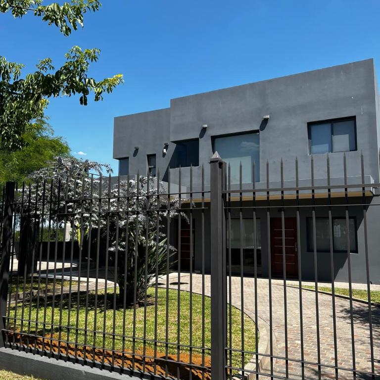 Los Juanitos - Casa de 5 dormitorios - 1