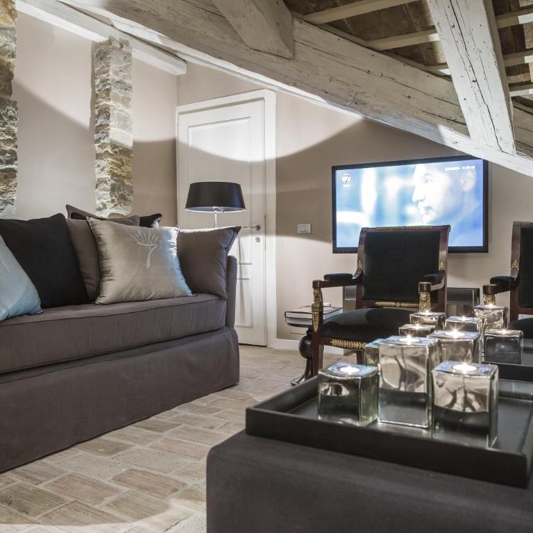 Seven Historical Suites - Premier Suite - 12