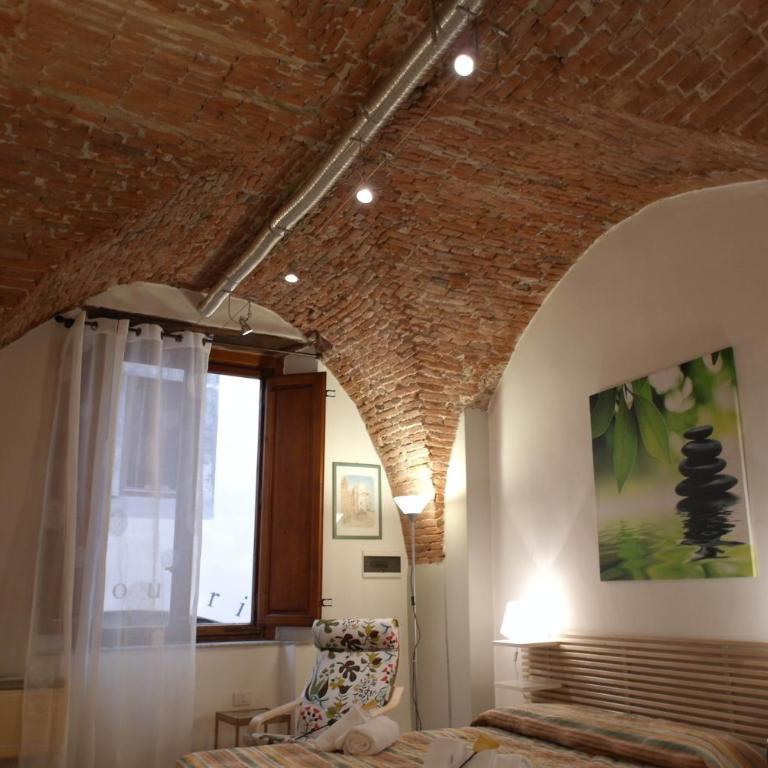 YOURHOMEINLUCCA Le Volte - Appartamento Monolocale - 5