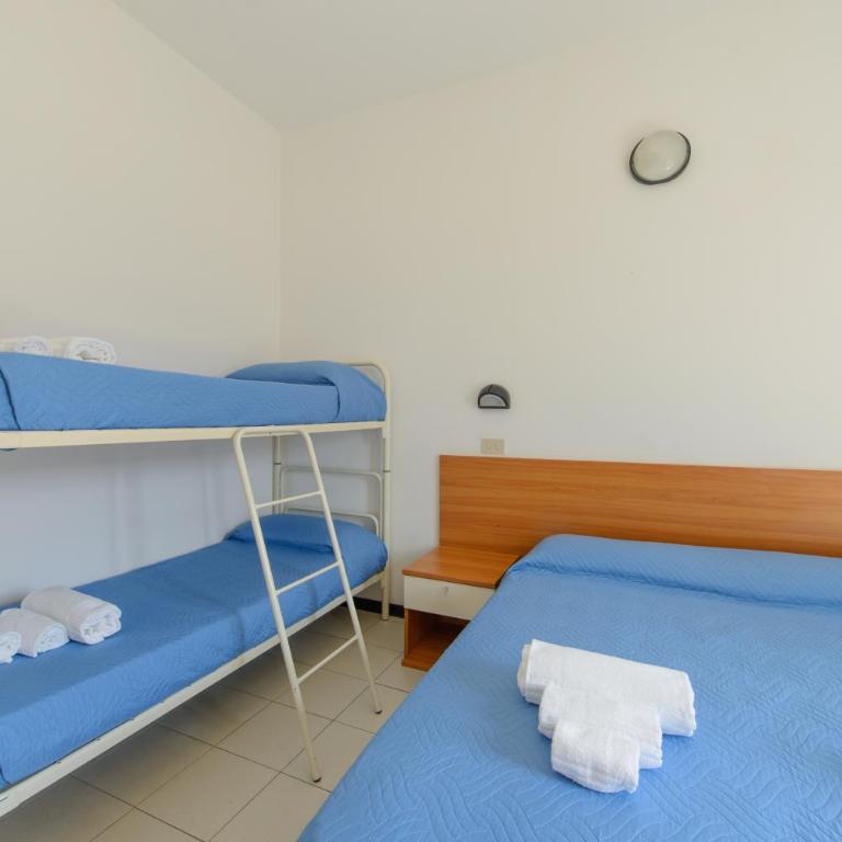 Hotel Paloma Beach Front Chiringuitos Time - Camera Tripla con Balcone e Vista Mare - 16