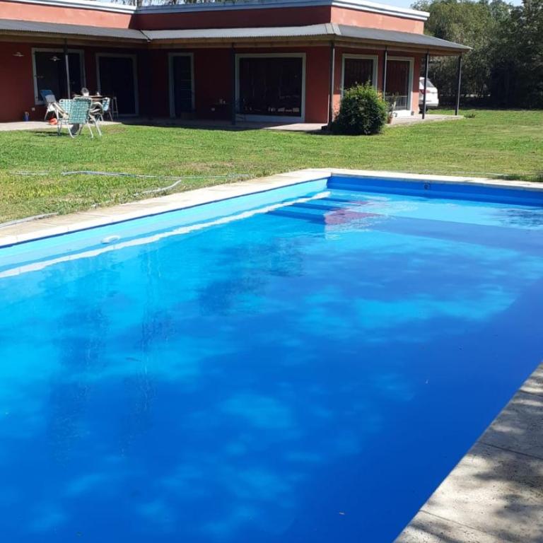 Jomito - Three-Bedroom House - 9