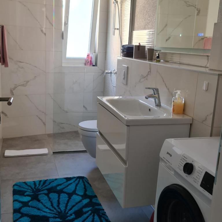 Apartment Merry Harmony Heights - Balcony & Free Garage & Parking - Two-Bedroom Apartment - 18