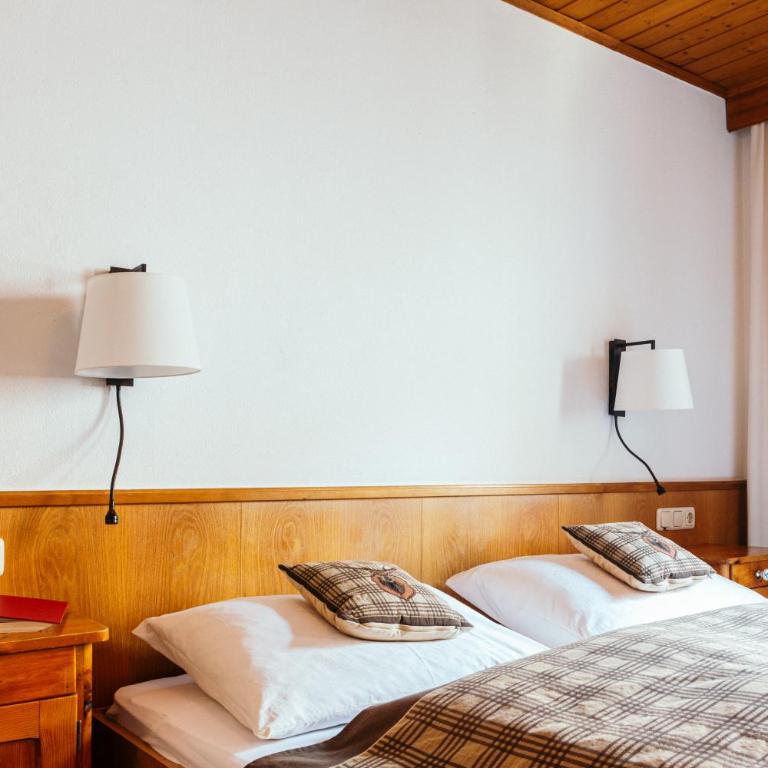 Pension Steinkogel - Dreibettzimmer - 3