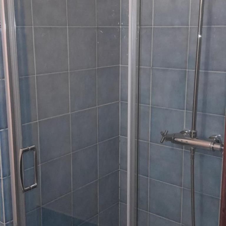 D'AGO48 - Camera Matrimoniale/Doppia con Letti Singoli con Bagno Privato Esterno - 2