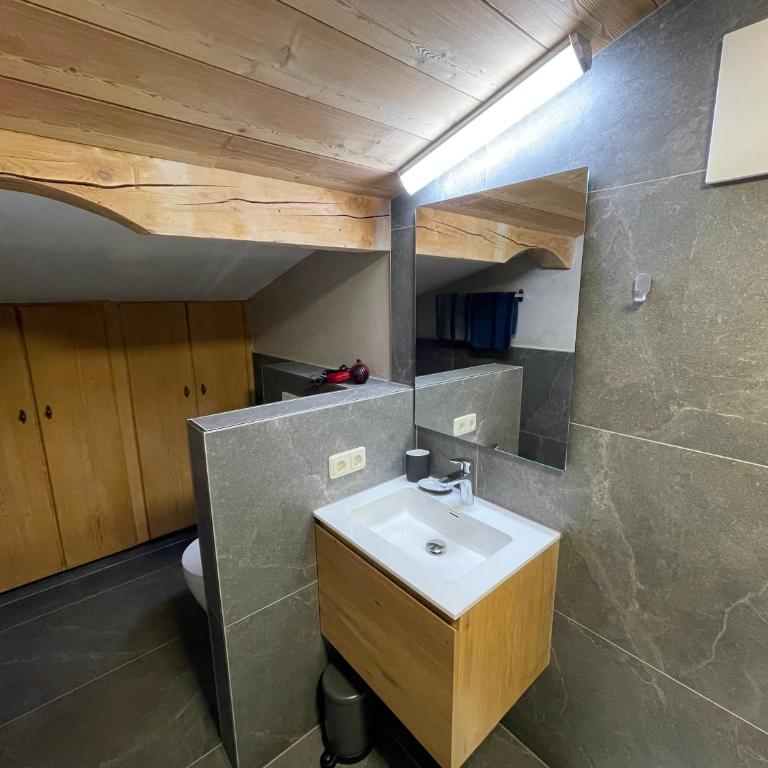 Landhaus Zillertal - Apartment mit 1 Schlafzimmer - 6