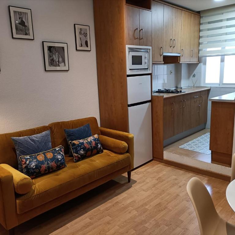 Apartamentos Alma - Two-Bedroom Apartment - 1