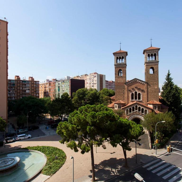 Cozy Apartment near Fira Gran Via with AC - Apartamento - 34