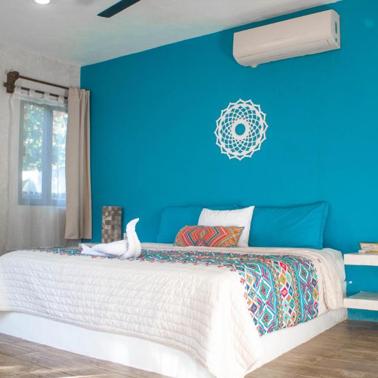 Azul 36 Hotel - Habitación con cama extragrande. - 3
