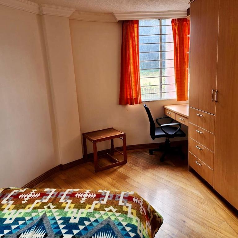 Quitumbe - Moderno y cómodo departamento - Three-Bedroom Apartment - 5