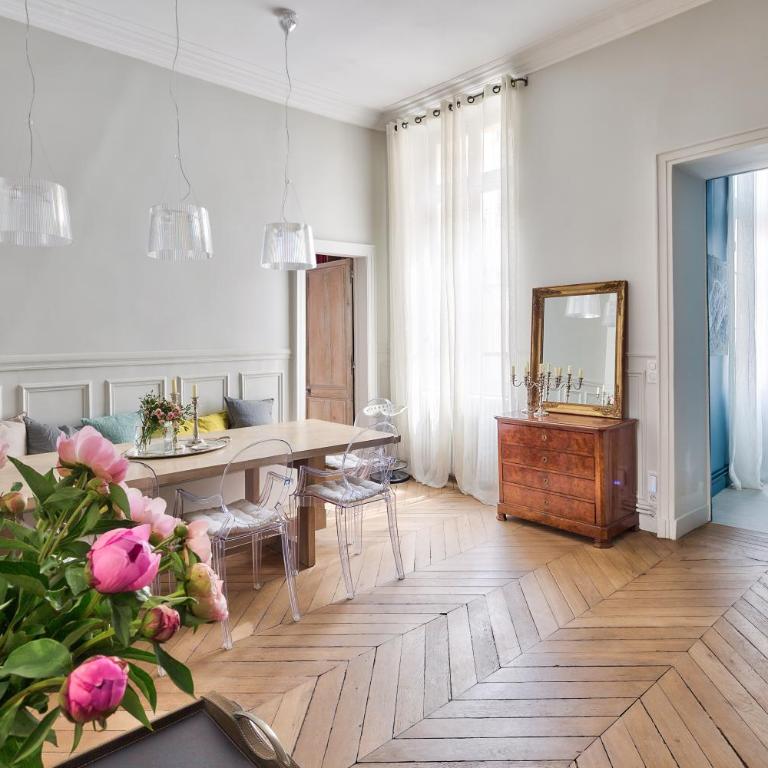 Appartement de luxe 4 étoiles sur Île Saint-Louis - 115 m2 - Calme et spacieux - Appartement 2 Chambres - 5