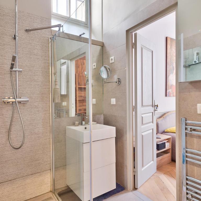 Appartement de luxe 4 étoiles sur Île Saint-Louis - 115 m2 - Calme et spacieux - Appartement 2 Chambres - 13