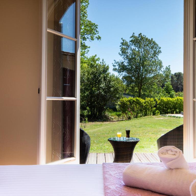 Hôtel La Bastide Saint Martin - Chambre Double Deluxe avec Baignoire - 4