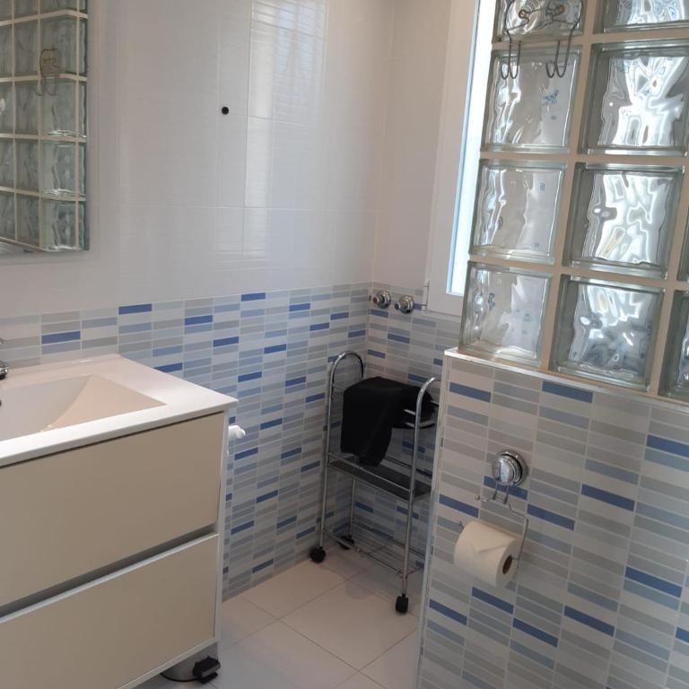 House in the center of albir, 2 min walk from the beach - Two-Bedroom House - 14