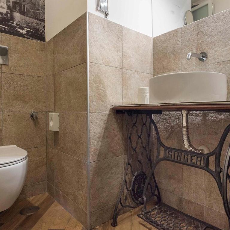Tredici Boutique Rooms - Camera Matrimoniale/Doppia con Letti Singoli con Bagno Privato - 11