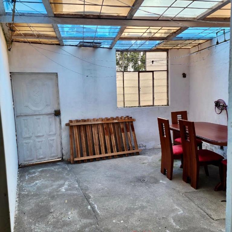 Quitumbe - Moderno y cómodo departamento - Three-Bedroom Apartment - 15