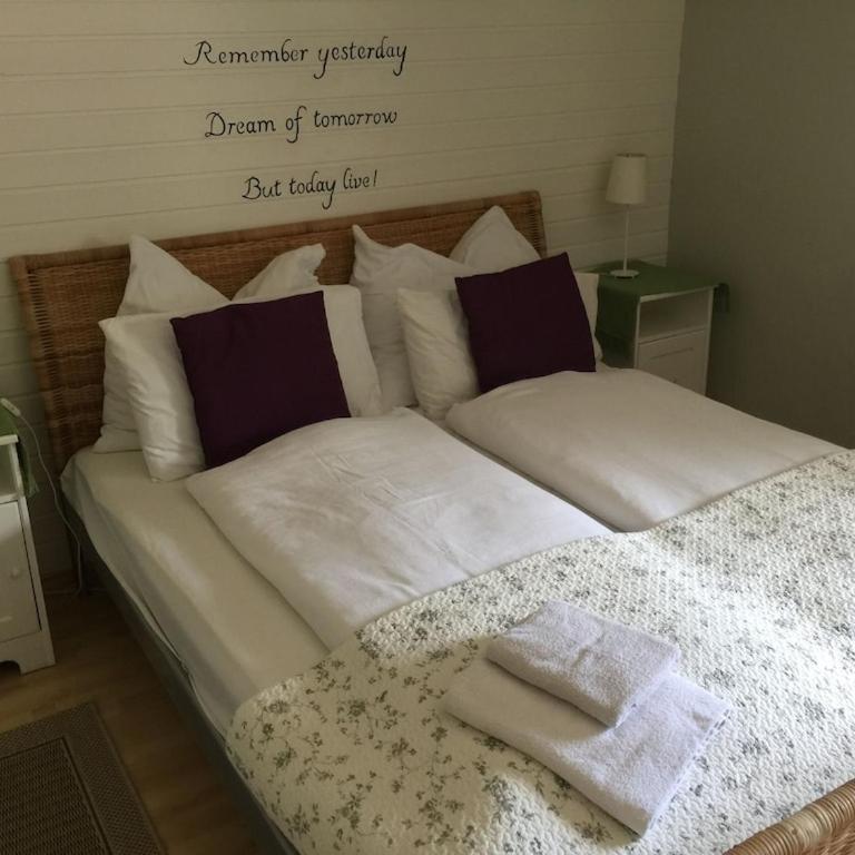 Haus Jens - Three-Bedroom Apartment - 14