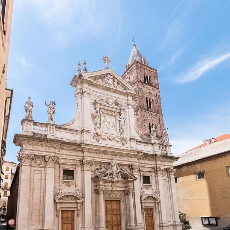PIAZZA DUOMO - Appartamento con 2 Camere da Letto - 58