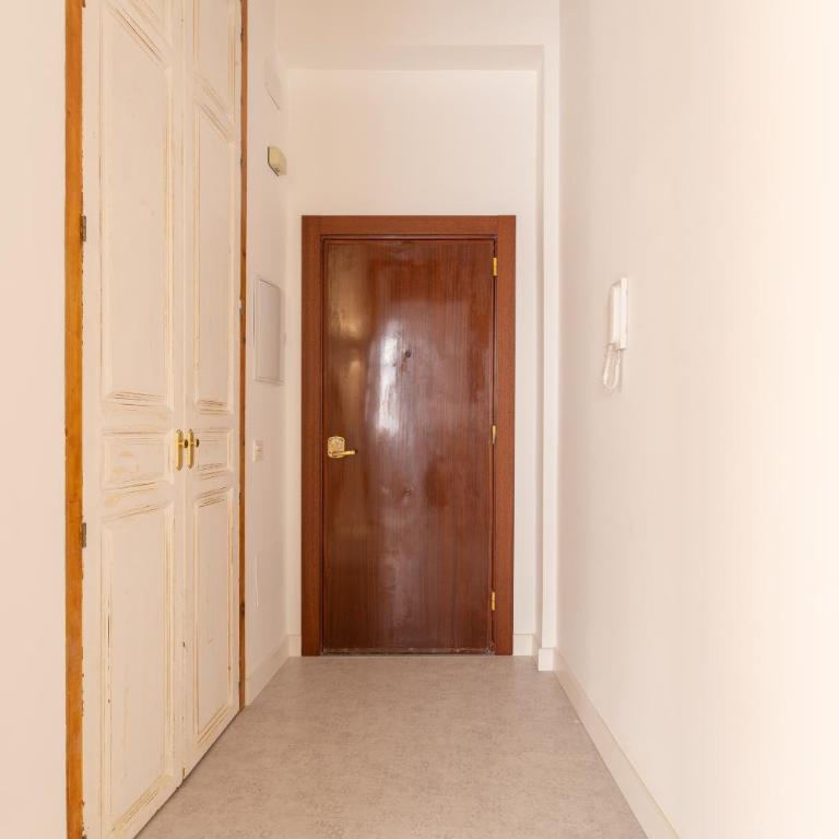 Wonderful apartment with three bedrooms and two bathrooms in the center - Apartamento - 25