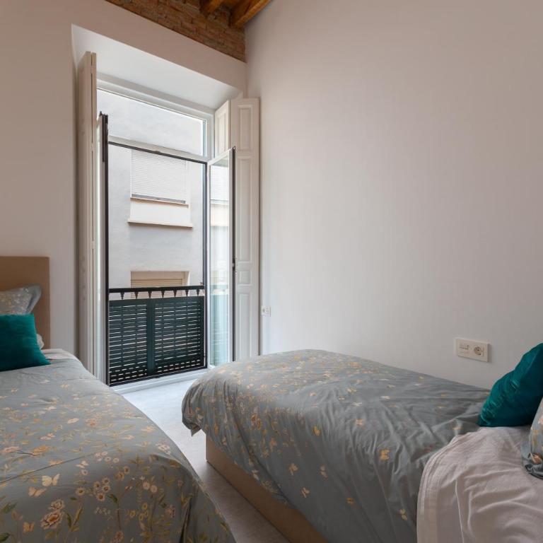 Wonderful apartment with three bedrooms and two bathrooms in the center - Apartamento - 36