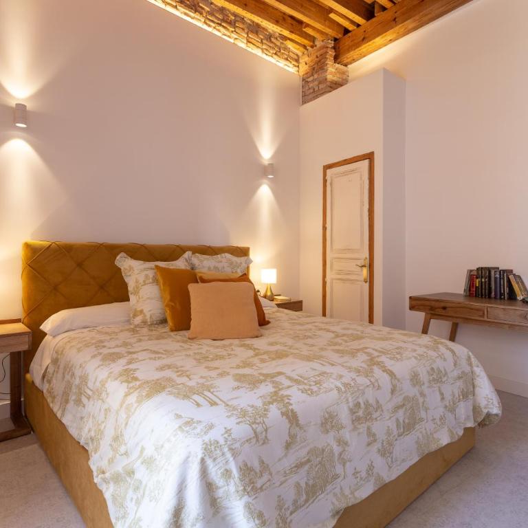 Wonderful apartment with three bedrooms and two bathrooms in the center - Apartamento - 5