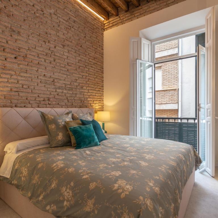 Wonderful apartment with three bedrooms and two bathrooms in the center - Apartamento - 4