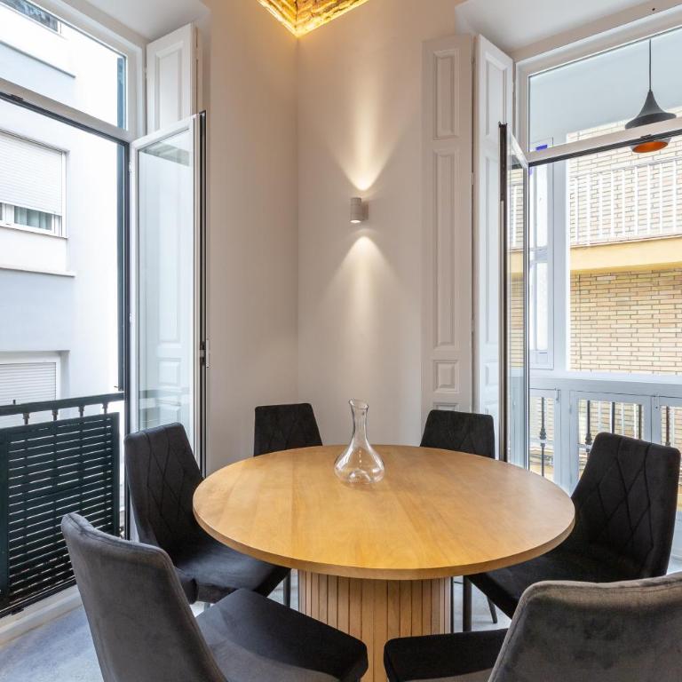 Wonderful apartment with three bedrooms and two bathrooms in the center - Apartamento - 19