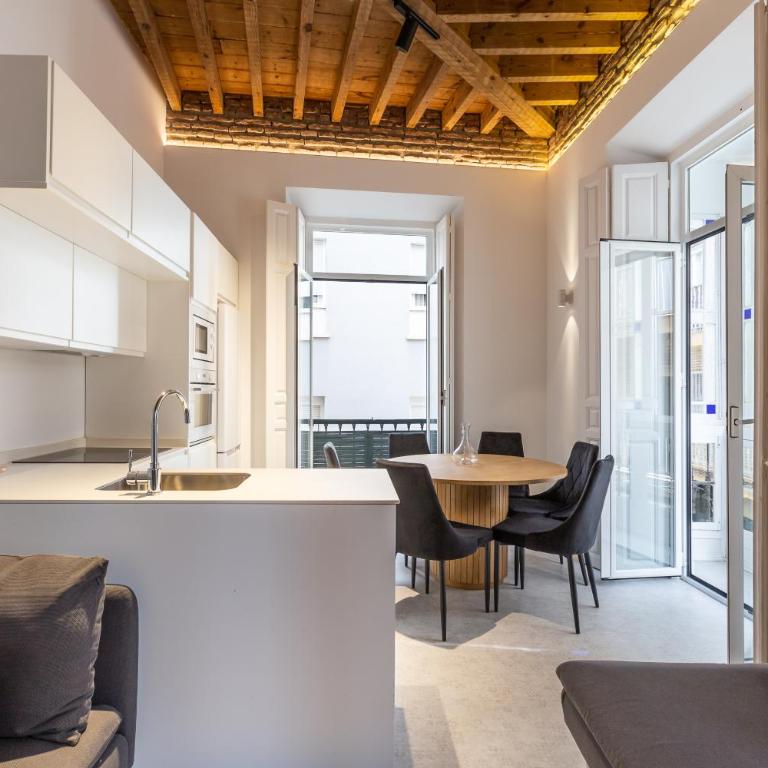 Wonderful apartment with three bedrooms and two bathrooms in the center - Apartamento - 15