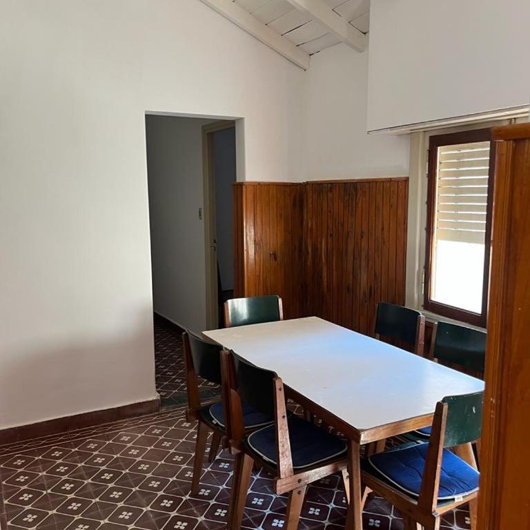 Chalet en Mar del Plata - Four-Bedroom House - 17