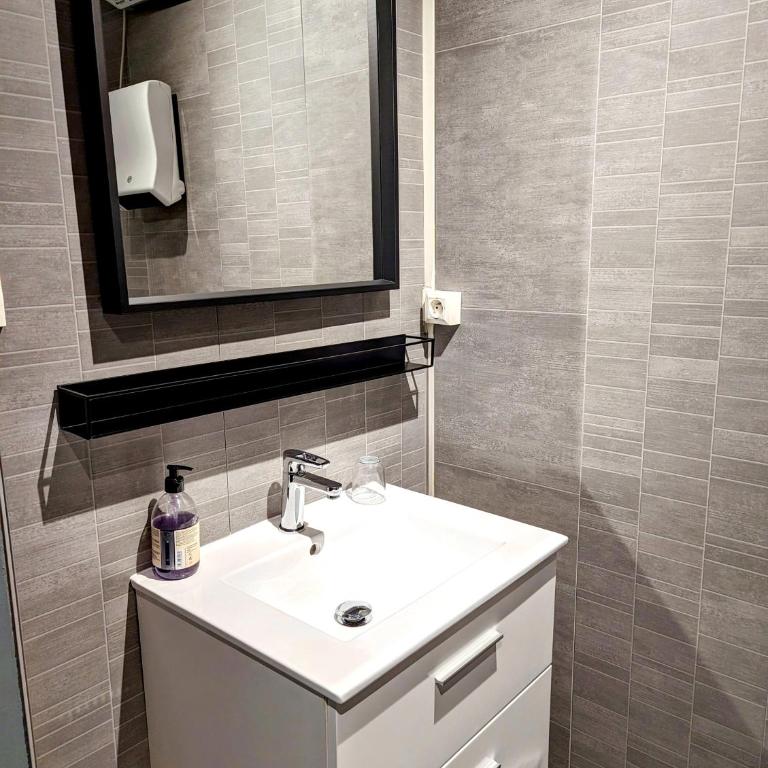 Appartement Lila - Appartement 1 Chambre avec douche et cuisine - 8