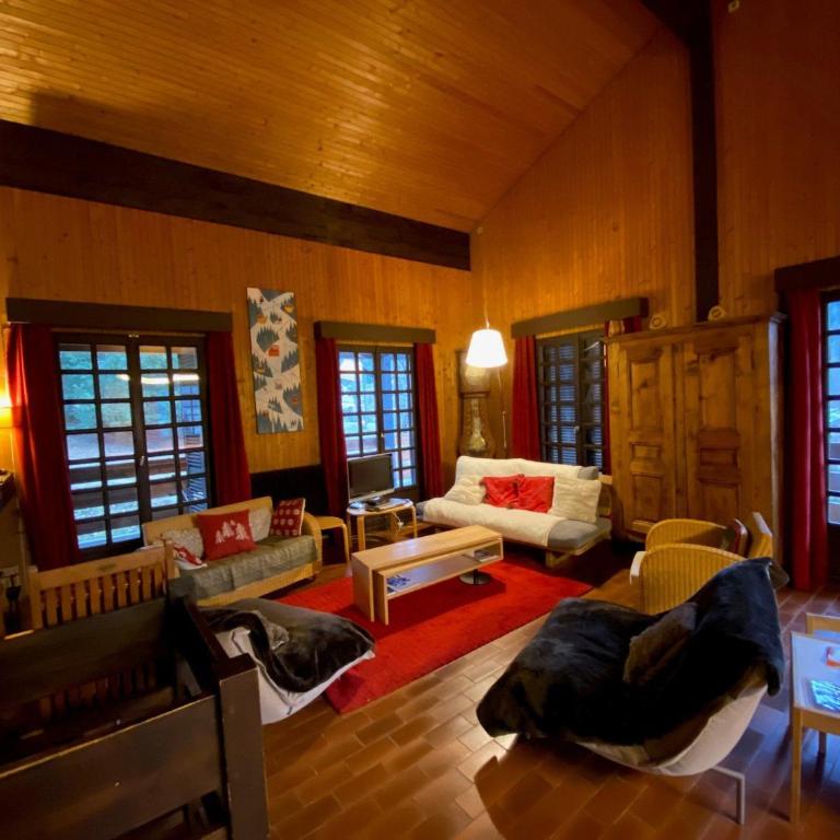Chalet savoyard 8 pers, 4 chambres, parking privé - FR-1-459-202 - Chalet - 2