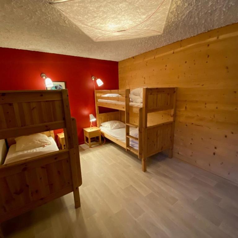 Chalet savoyard 8 pers, 4 chambres, parking privé - FR-1-459-202 - Chalet - 7