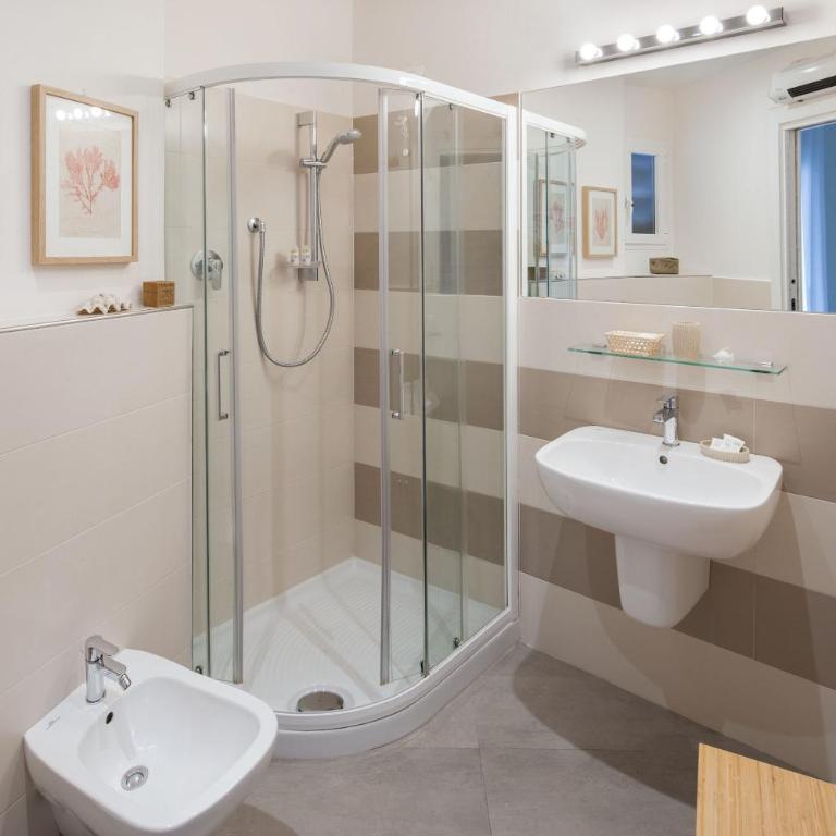 Hotel Olympic - Small Double Room - 2