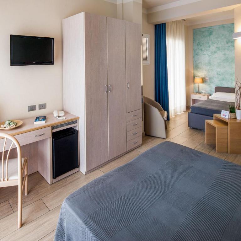 Hotel Olympic - Superior Family Room - 6