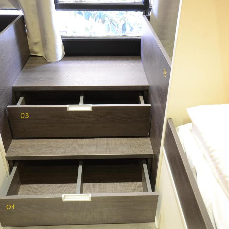 Free Hostels Barcelona - Bed in 6-Bed Mixed Dormitory Room - 3