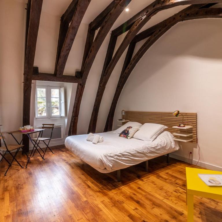 Les Chambres du "Coup de Coeur de Sarlat" - Chambre Double Confort avec Douche - 11